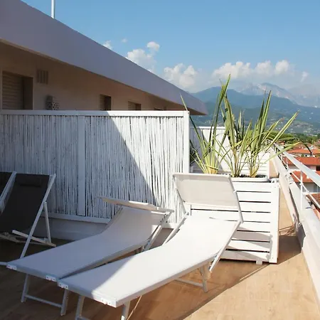 Bijou Hotel 4*