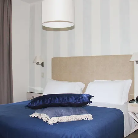 Bijou 4*